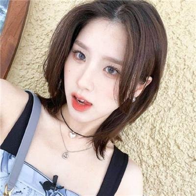 踉跄女孩